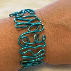 Artisan Hand Crafted Turquoise blue & silver twisted wire bracelet.